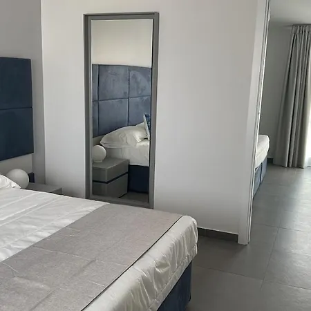 Baia Di Venere Hotel 2*