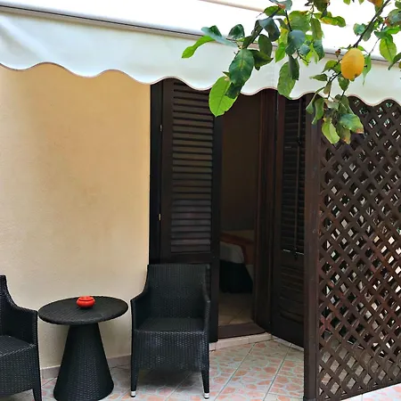 Hotel Baia Di Venere 2*